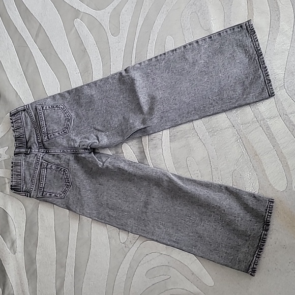 Wide-leg Jeans - Picture 2 of 4